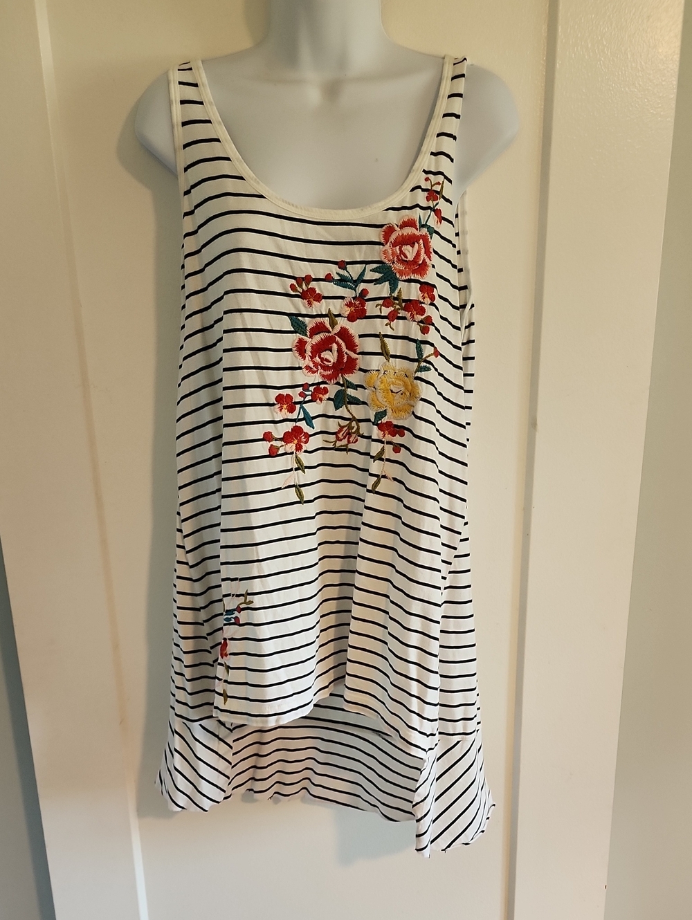 Johnny Was Striped Floral Embroidered Tank Top Tunic - White/Black